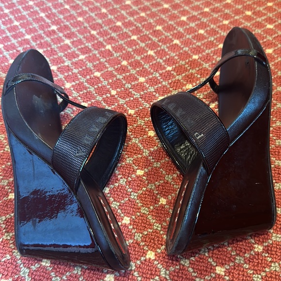 Prada leather heels size 38.5 in great condition - Picture 7 of 7